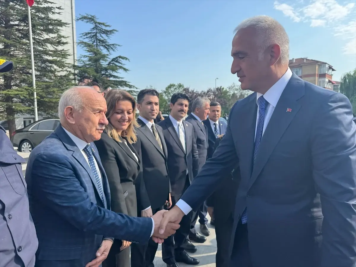 Bakan Ersoy Bartın Valiliğini Ziyaret Etti