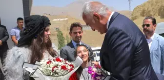 Kültür ve Turizm Bakanı Ersoy, Hakkari'de kütüphane açılışında konuştu Açıklaması