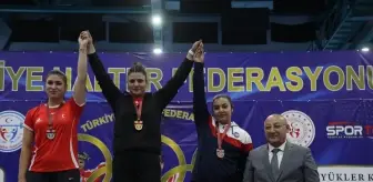 Samsun'da Kulüpler Türkiye Halter Şampiyonası Devam Ediyor
