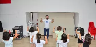 Kumluca Belediyesi'nden Yaz Atölyeleri: Çocuklar Hem Eğleniyor Hem Öğreniyor