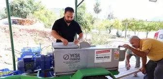 Antalya'da Çiftçilere Üzüm Sıkma Makinesi Desteği