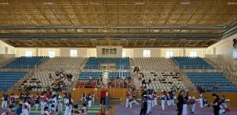 Kumluca'da Tekvando Antrenörleri ve Sporcuları Bir Araya Geldi