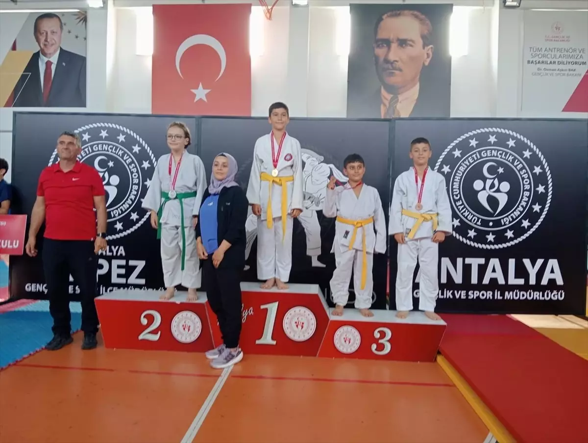 Kumlucalı Judocular, Judo İl Şampiyonasında 10 Madalya Kazandı