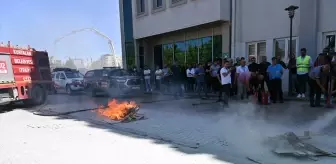 Kurtalan Devlet Hastanesi'nde Yangın Tahliye Tatbikatı Gerçekleşti