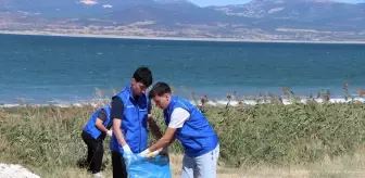 Burdur Gölü'nde Temizlik Etkinliği Düzenlendi