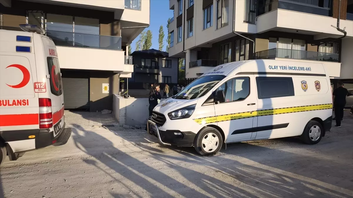 Kütahya'da İnşaat Halindeki Binada İşçi Düşerek Hayatını Kaybetti