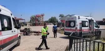 Kütahya'da Devrilen Vinçten Düşen 2 Kişi Yaralandı