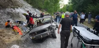 Kütahya'da İki Otomobil Çarpıştı: 5 Yaralı
