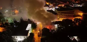 Tavşanlı'da İş Yerinde Yangın Çıktı