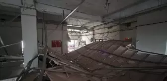 Kütahya'da Lokalin Asma Tavanı Çöktü, İşletmeci Yaralandı