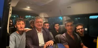 DPÜ Rektörü Öğrencileri Otogarda Karşıladı
