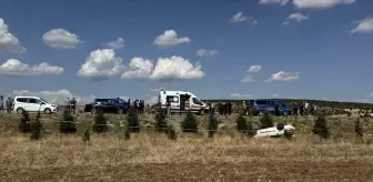 Kütahya'da yol kontrolü yaparken otomobilin çarptığı jandarma trafik personeli şehit oldu