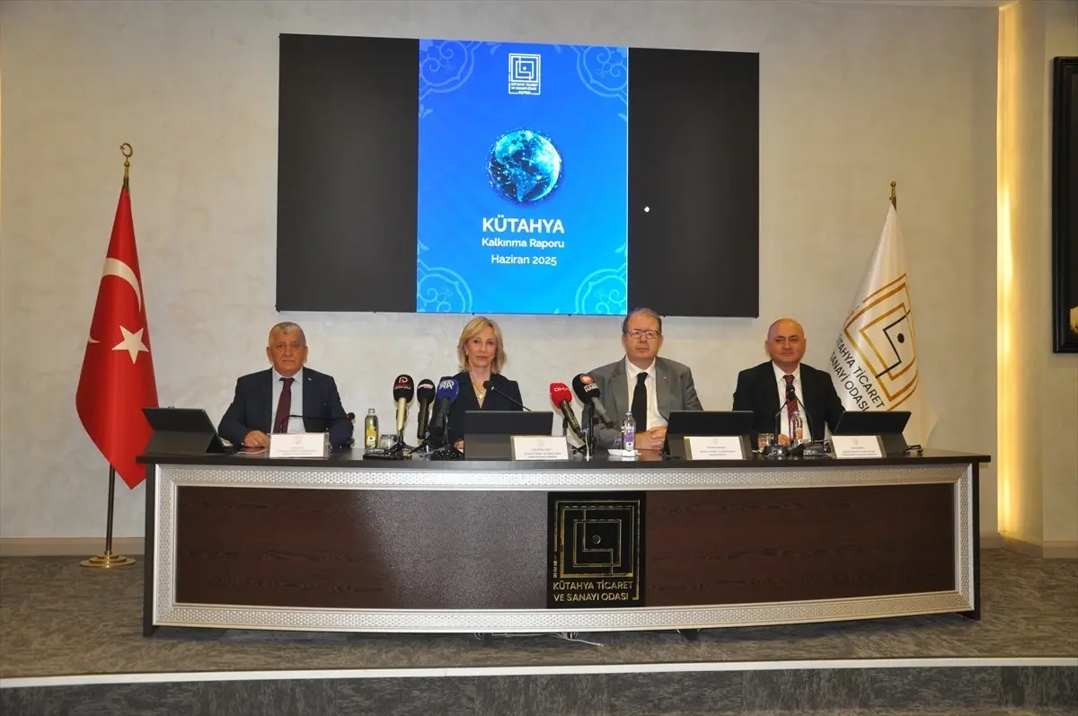 Kütahya Kalkınma Planı Tanıtım Toplantısı Gerçekleştirildi