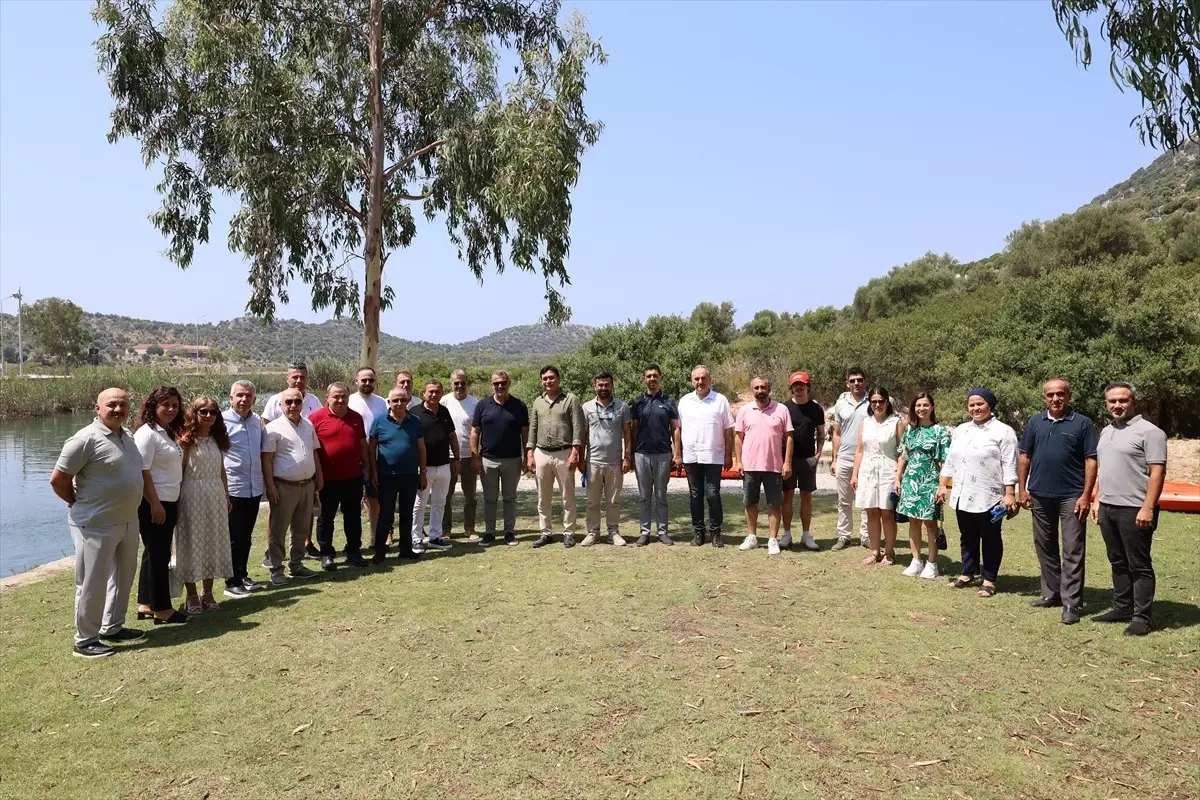 KUTSO, Demre'deki Muhasebeci ve Mali Müşavirlerle Toplantı Düzenledi