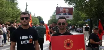 Kosova'da UÇK Komutanlarına Destek Gösterisi