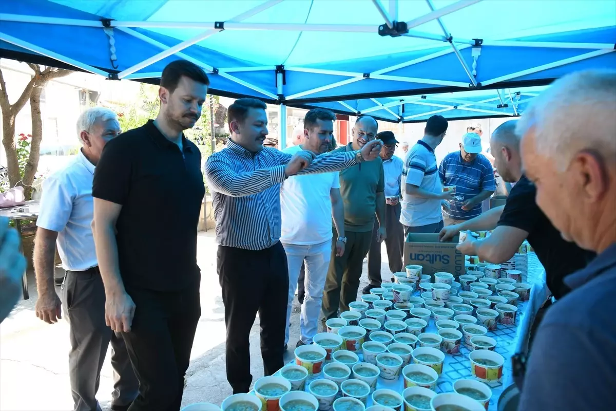 Lapseki'de Aşure İkramı Etkinliği Düzenlendi