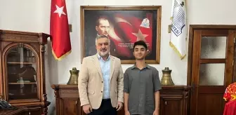 Tam Puan Alan Öğrenciye Altın Ödülü