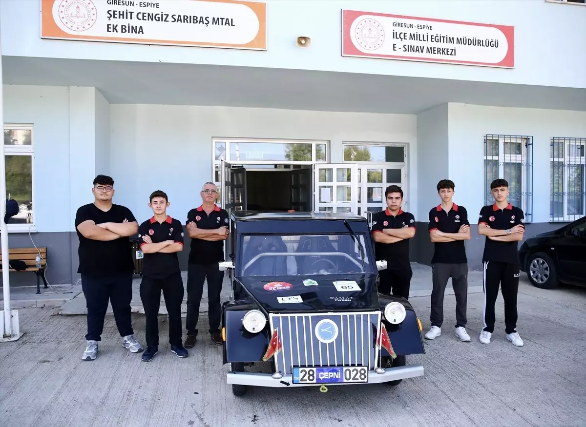 Liseliler 'Çepni' adlı elektrikli araçlarıyla yeni dereceler peşinde