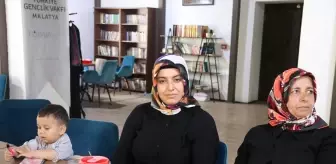 Kızının Hayalini Gerçekleştirmek İçin Üniversiteye Girdi