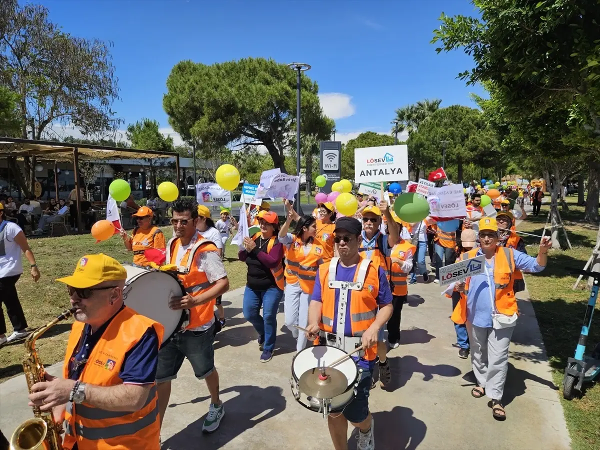 Lösemili Çocuklar Haftası İçin Antalya'da Etkinlik Düzenlendi