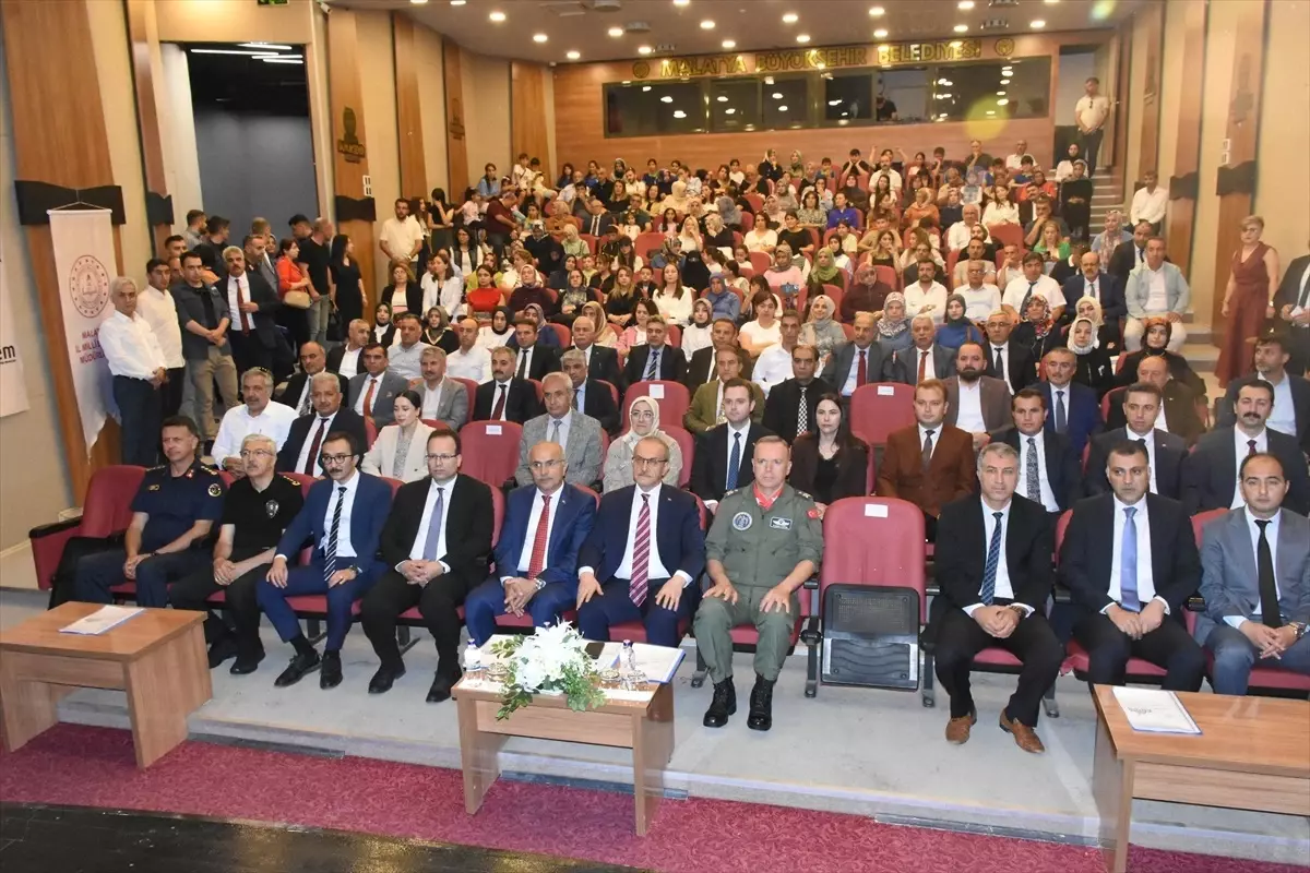 Malatya'da ÖNEM Projesi Gala Programı Düzenlendi