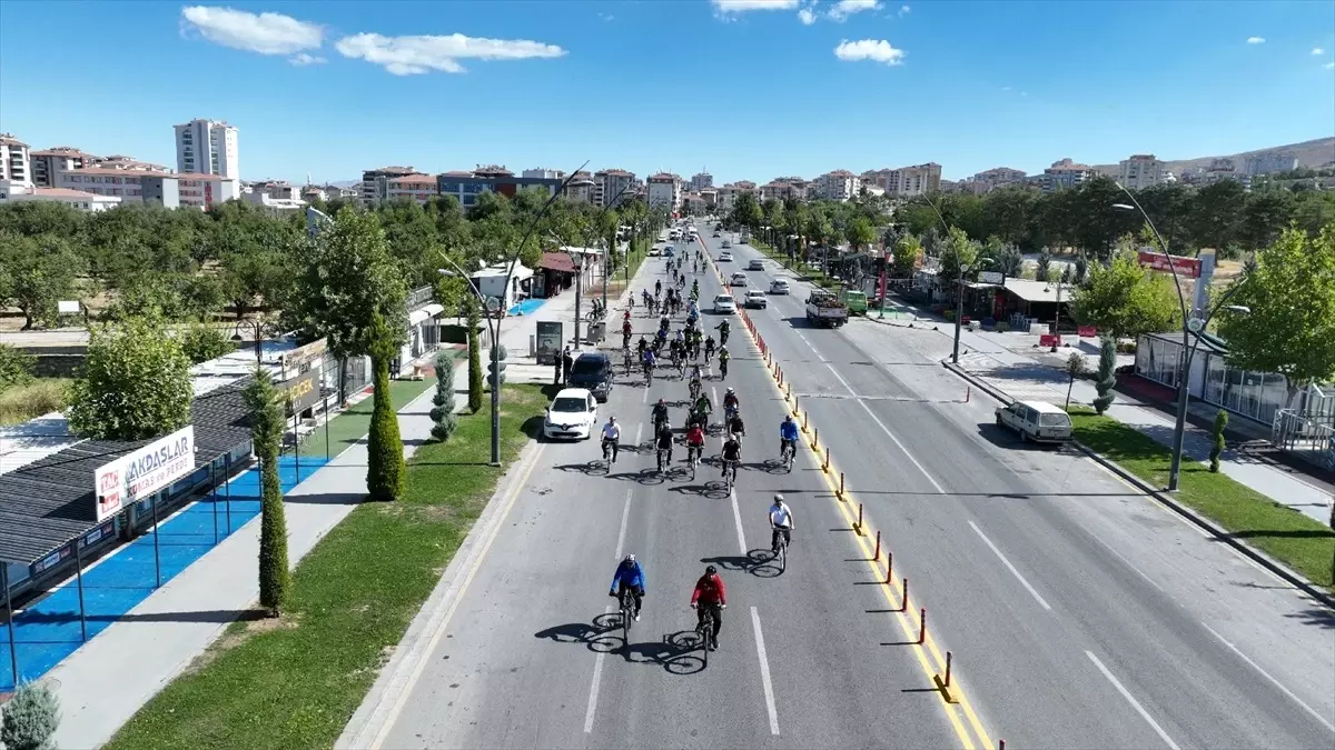 Malatya'da Avrupa Hareketlilik Haftası Bisiklet Turu Düzenlendi