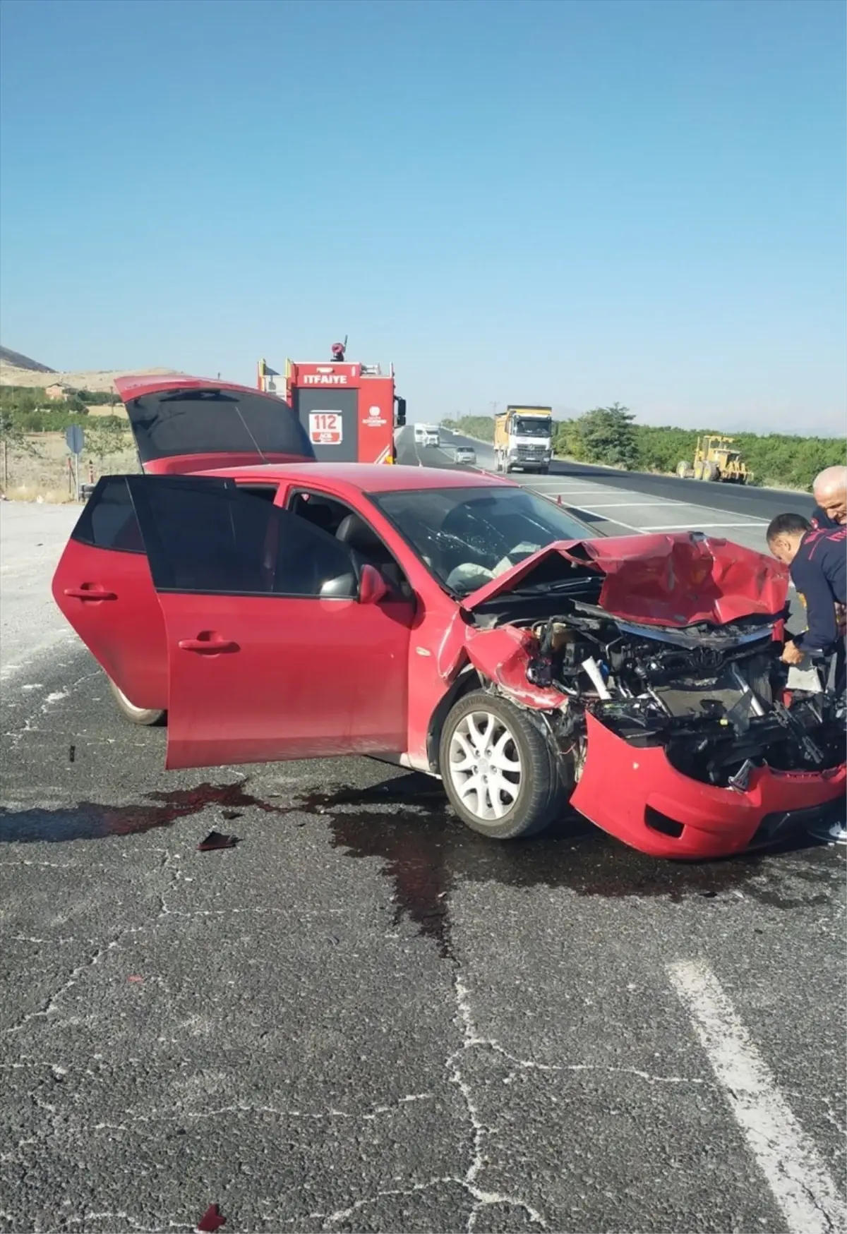 Malatya'da Otomobil Römorka Çarptı: 5 Yaralı