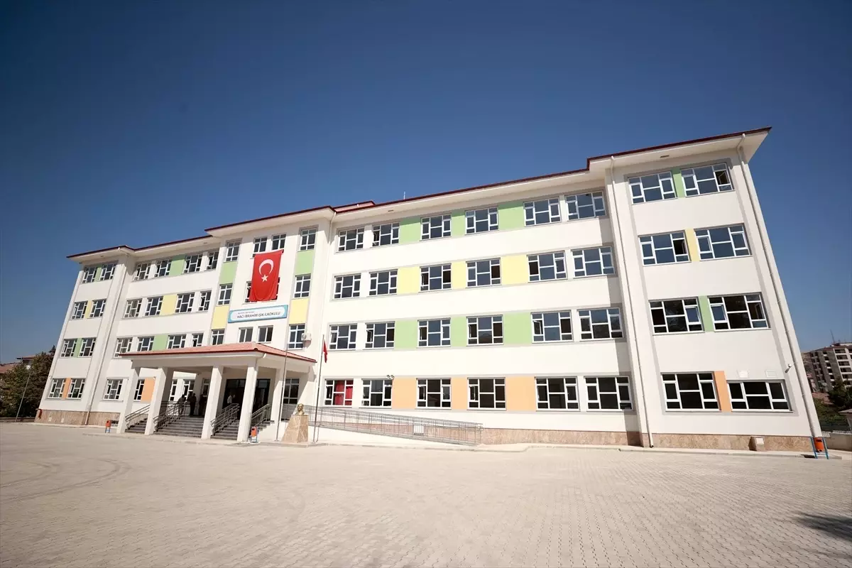 Kahramanmaraş Depremlerinde Hasar Gören Okullara Yeniden Yapım