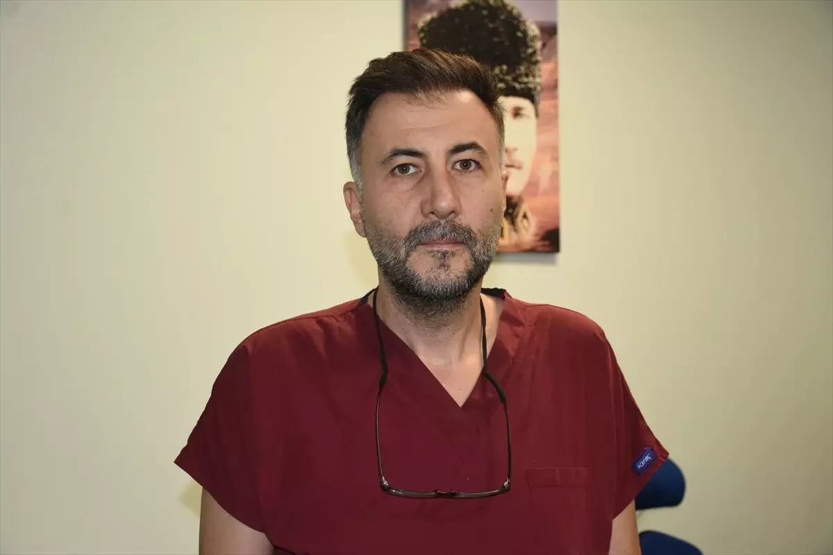 Beyin Ameliyatı Canlı Yayında Gerçekleştirildi