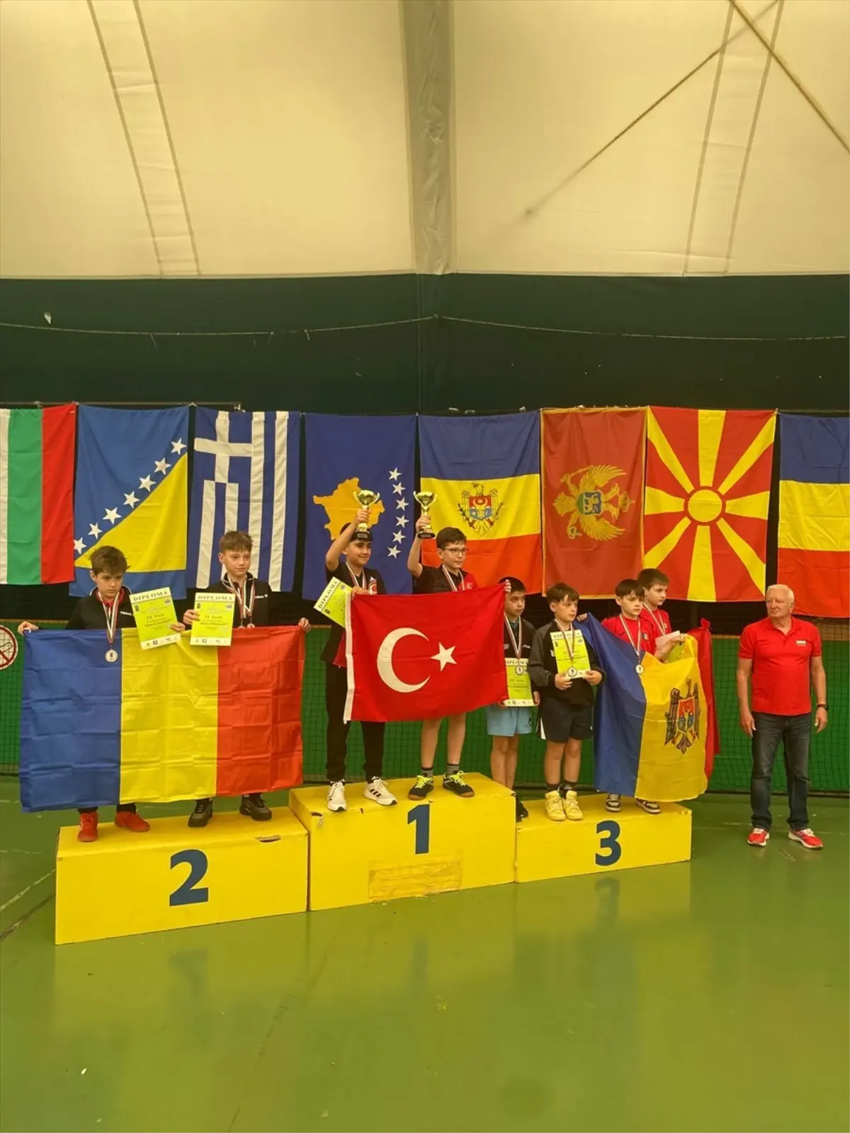 11 Yaşındaki Muhammed Enes Kantik, Balkan Masa Tenisi Şampiyonu Oldu