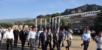 Manisa Büyükşehir Belediye Meclisi Sardes Antik Kenti'nde Toplandı