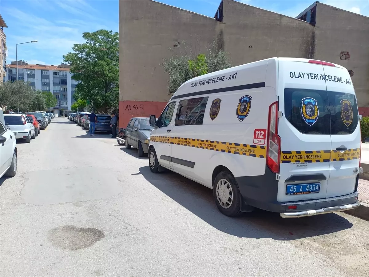 85 Yaşındaki Kadına Çanta Gasbı: Yaralandı