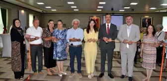 Kadın ve Demokrasi Vakfı'ndan El Emeği Ürünler Sergisi
