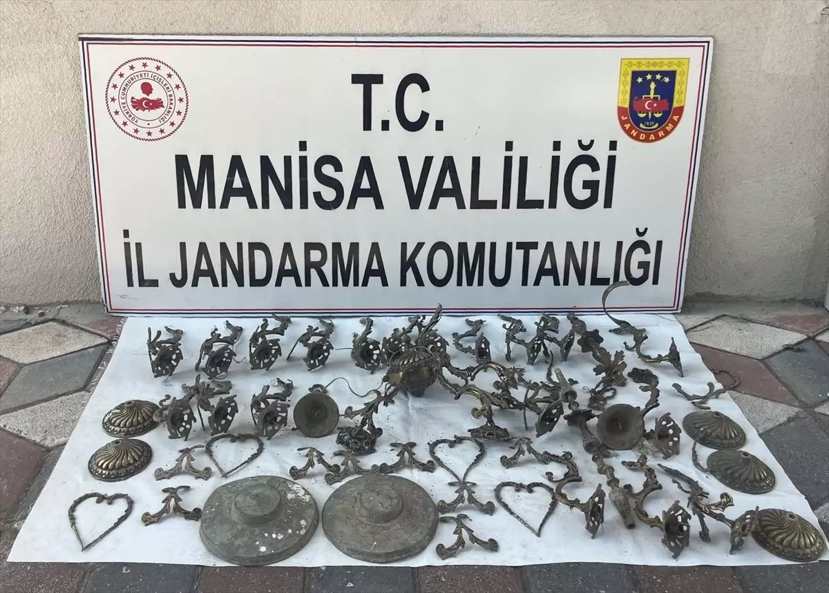 Soma'da Kaçak Kazı Operasyonu: 10 Şüpheli Suçüstü Yakalandı