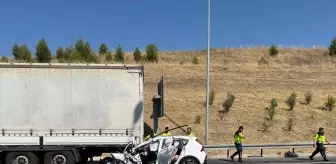 Manisa'da Trafik Kazası: Aynı Aileden 4 Kişi Yaralandı