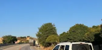 Lastik Değiştirirken Kamyonetin Çarpması Sonucu Çift Hayatını Kaybetti