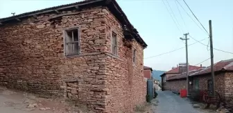 Manisa'da 6,1 Büyüklüğünde Deprem: 6 Yaralı