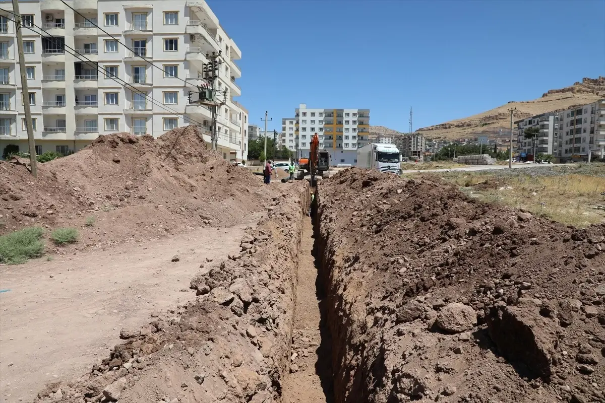 Mardin Derik'te Altyapı Çalışmaları Devam Ediyor