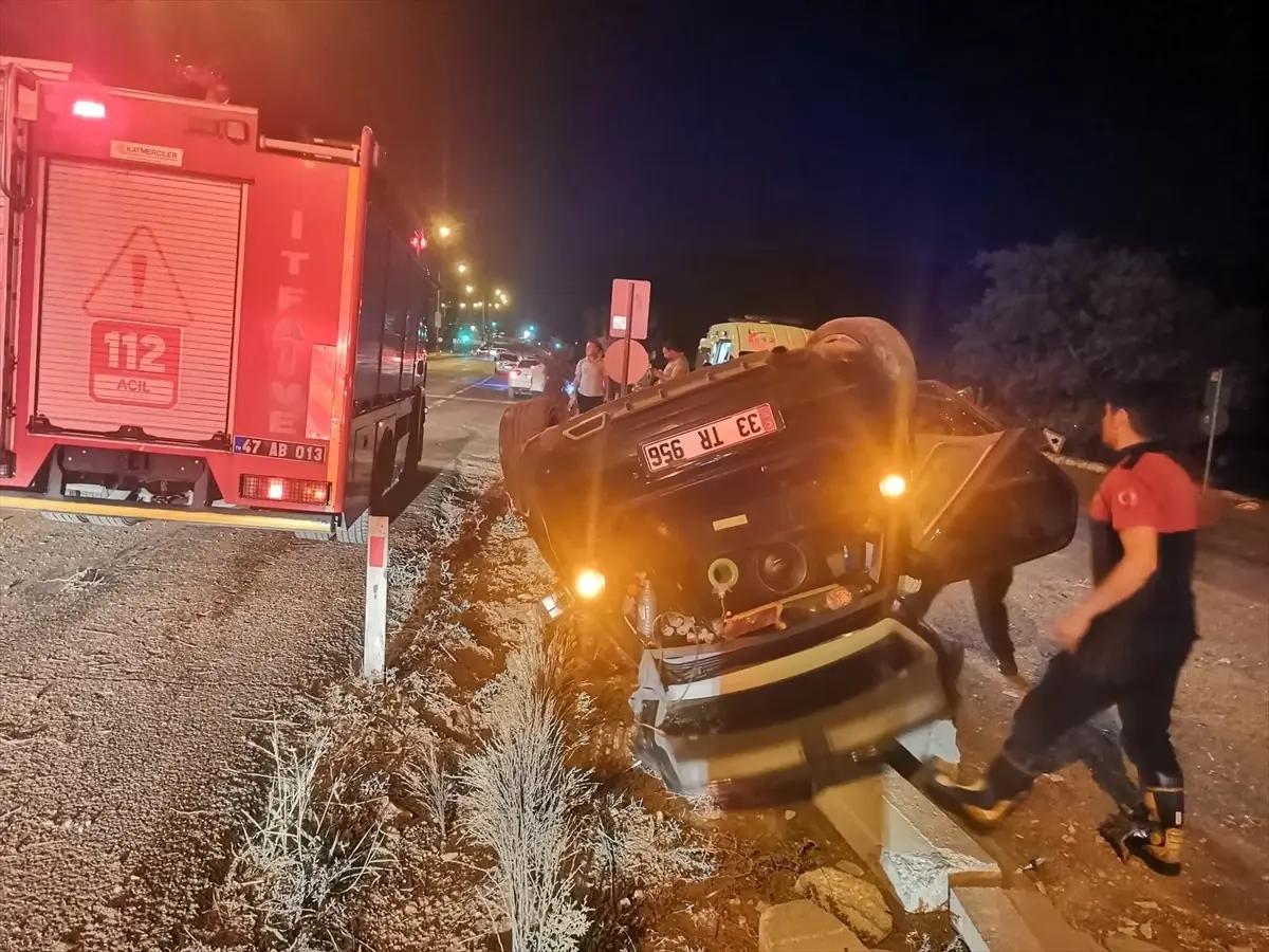 Mardin'de Otomobil Devrildi: 3 Yaralı