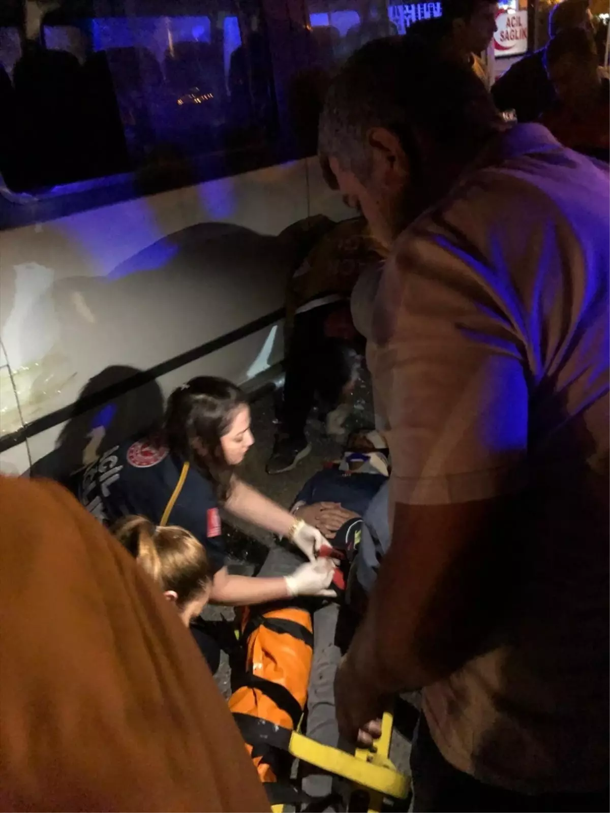 Mardin'de Minibüs ile Motosiklet Çarpıştı: 2 Yaralı