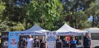 Mardin'de polis gençler için bilgilendirme standı açtı