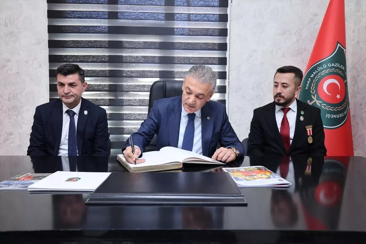 Mardin'de Gazi ve Şehit Ailelerine Yeni Dernek Açıldı