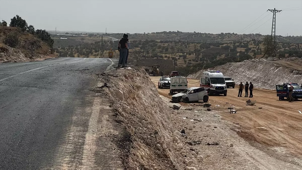 Mardin'de Trafik Kazası: 1 Ölü, 5 Yaralı