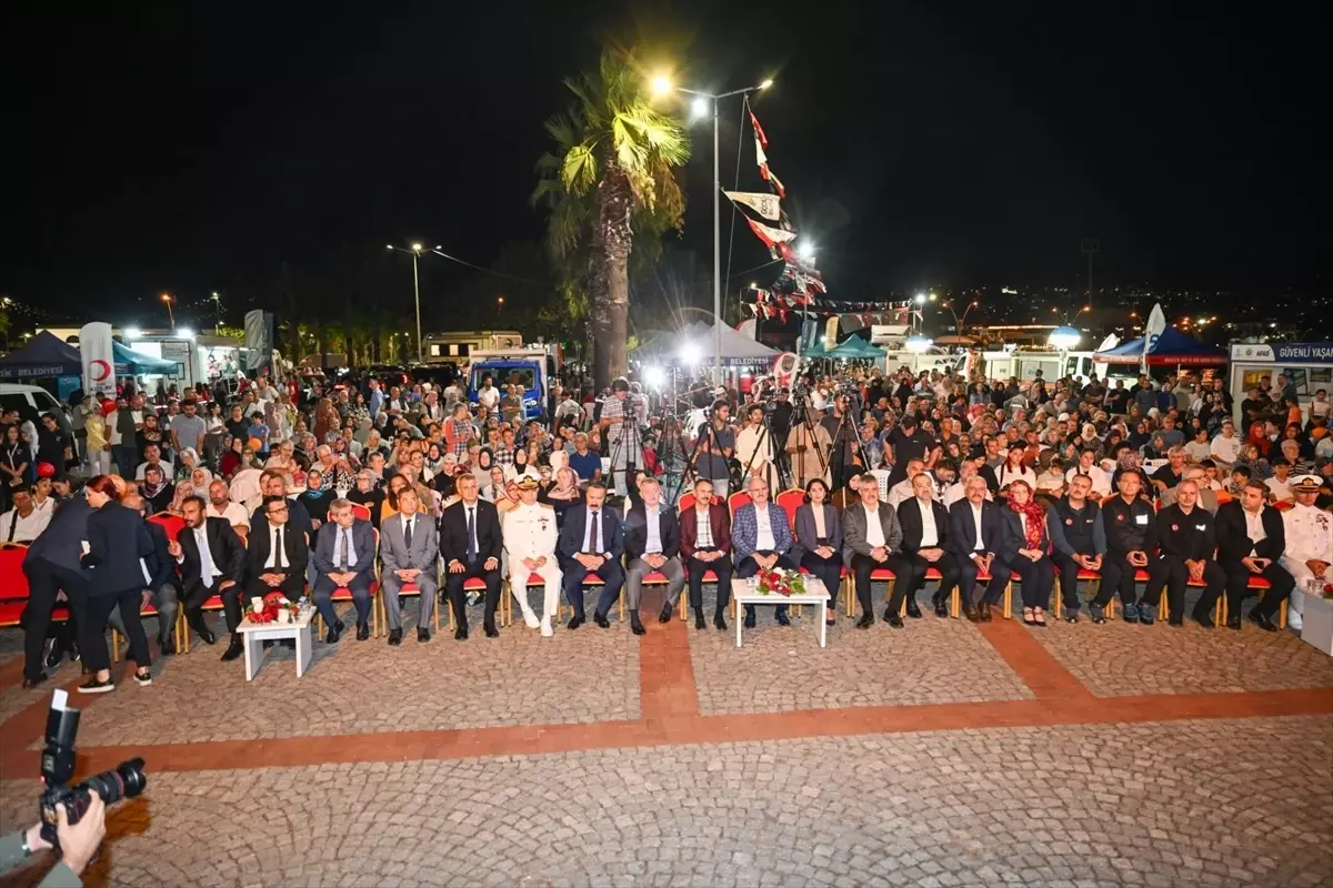 Marmara Depremi'nde hayatını kaybedenler Kocaeli'de anıldı
