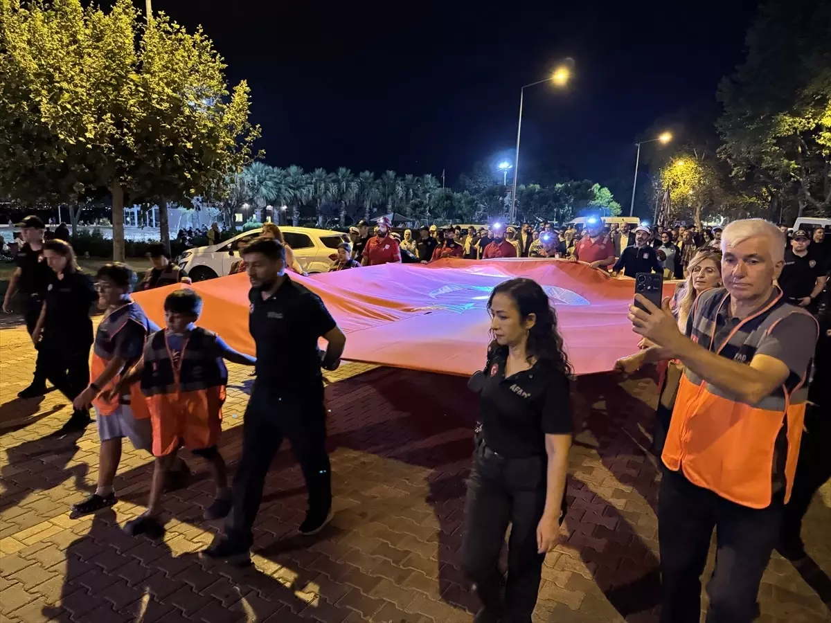 Yalova'da Marmara Depremi'nin 26. Yıldönümü Anma Programı Düzenlendi