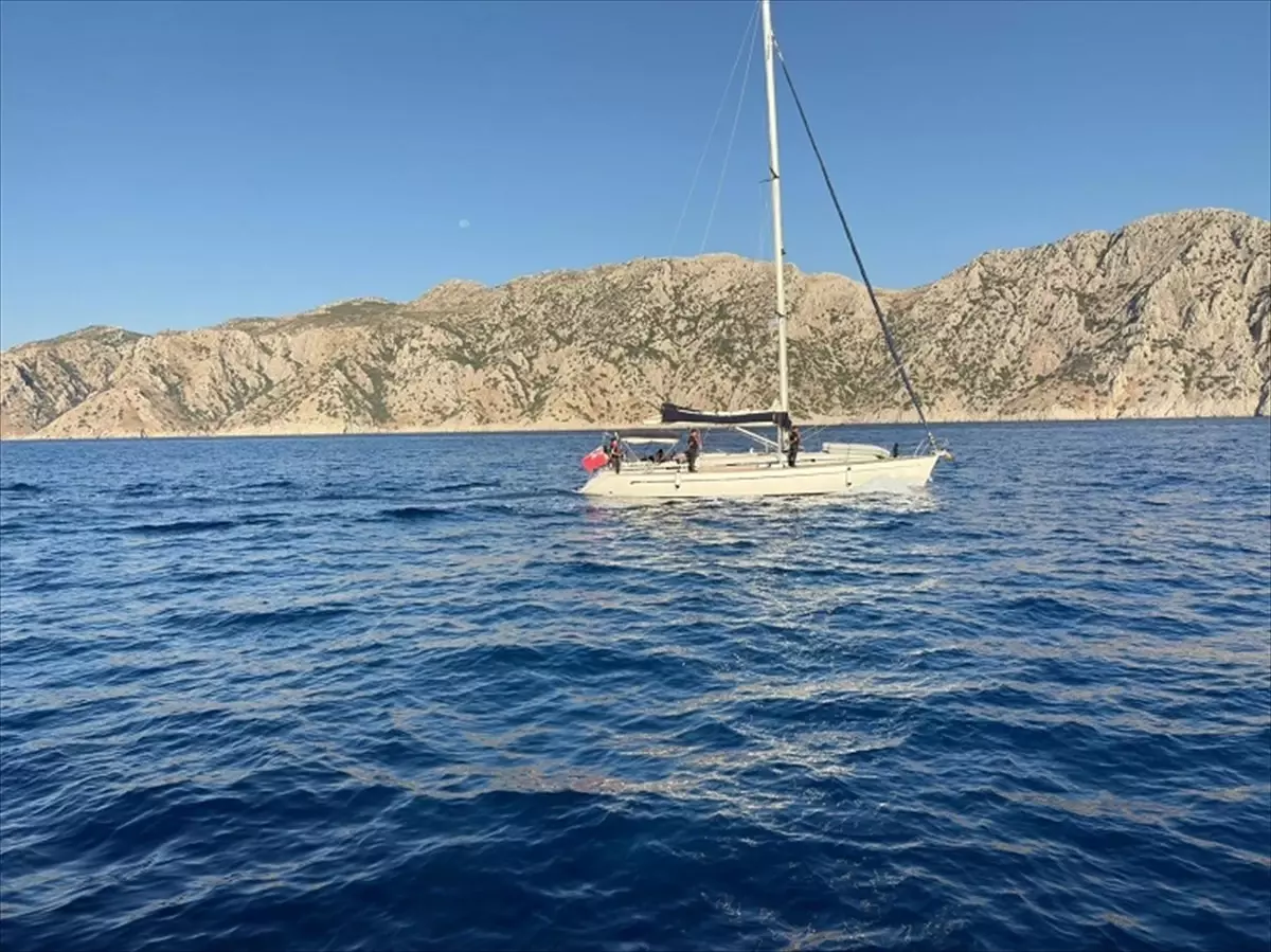 Marmaris Açıklarında 70 Düzensiz Göçmen Yakalandı