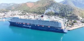 Malta Bayraklı Mein Schiff 5 Kruvaziyeri Marmaris'e Geldi