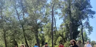 Marmaris'te 140 Torba Çöp Toplandı