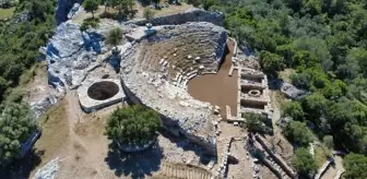 Amos Antik Kenti'nin Tiyatro Yapısında Çevre Düzenlemesi Tamamlandı