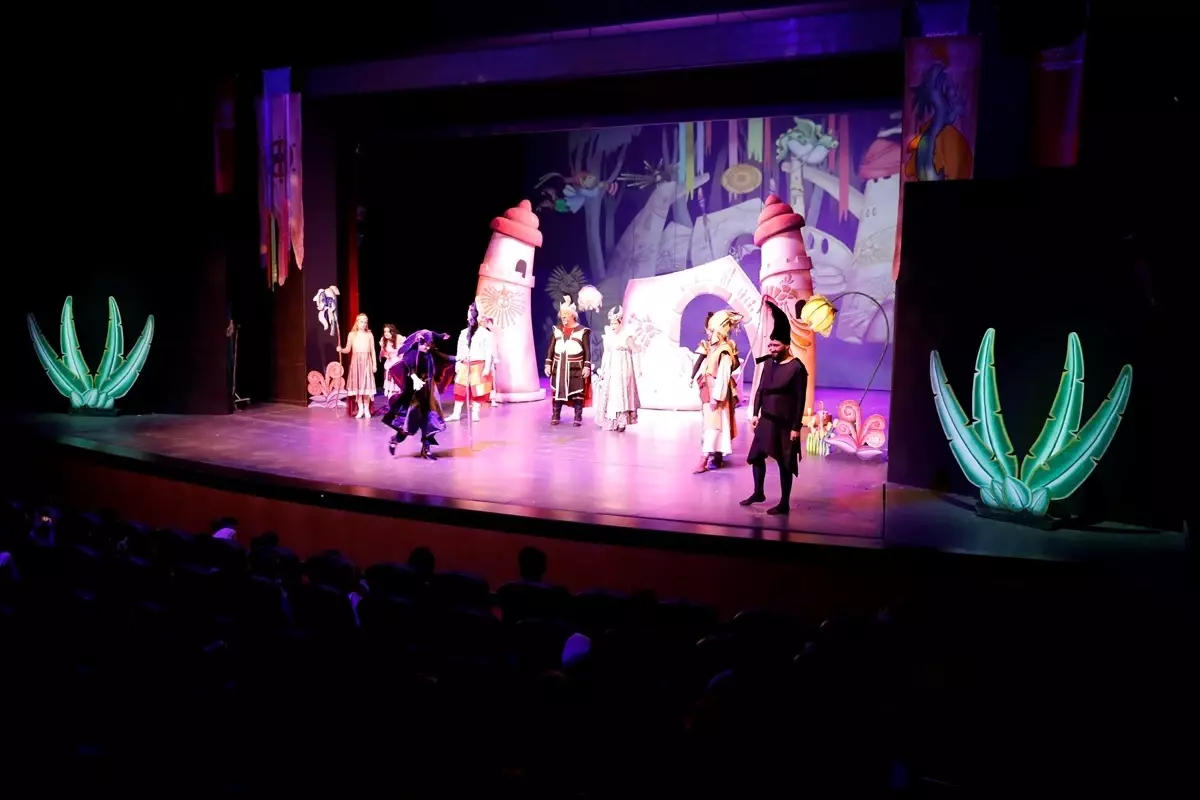 Samsun Devlet Opera ve Balesi'nden 'Masal Şatosu' Müzikali